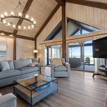 Baileys Harbor Lakefront Abode By Simple Life Rentals